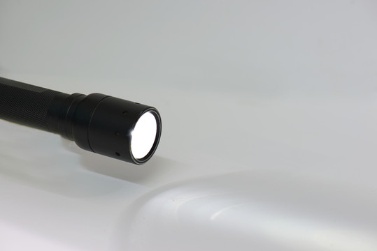 發(fā)光的手電筒