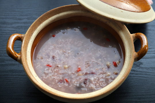 紅豆薏米花生粥