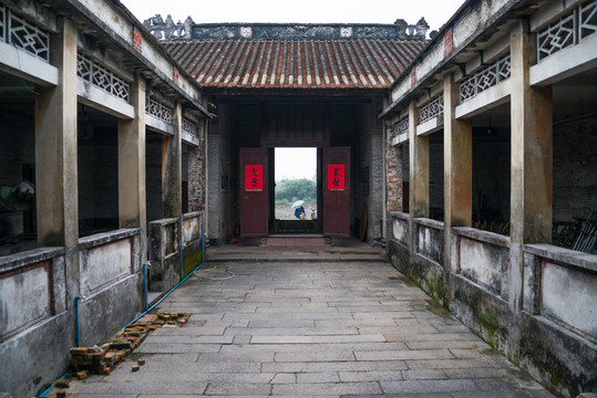 庭院深深