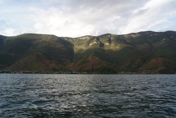 瀘沽湖