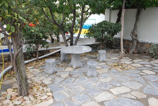 石桌 石凳