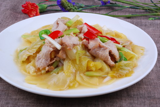 咸菜炒肉片