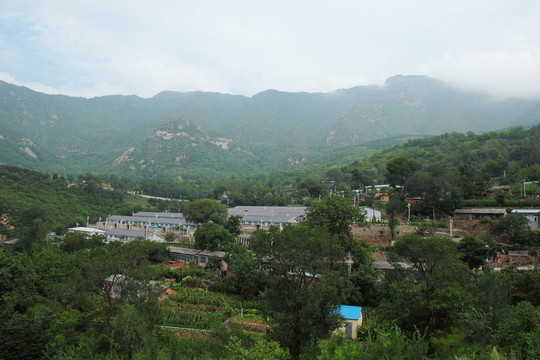 坡峰嶺