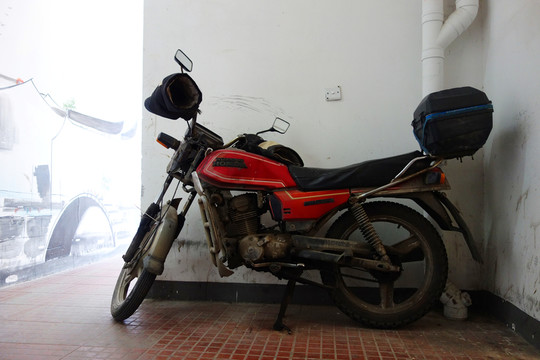 老式摩托車(chē)