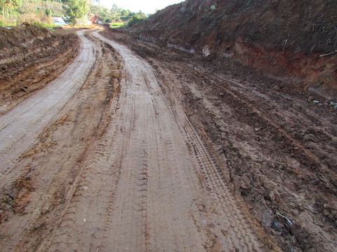 建設中的道路