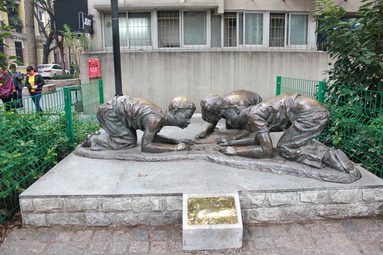 銅像