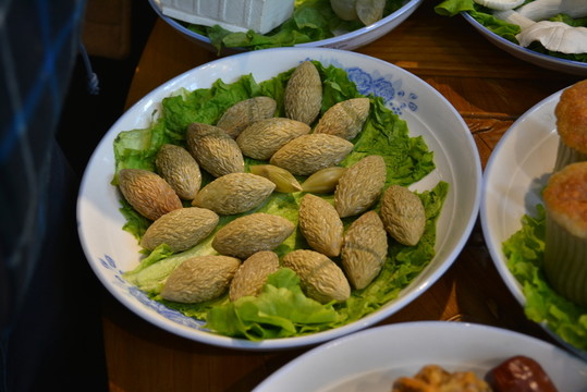 壽山石刻 橄欖核