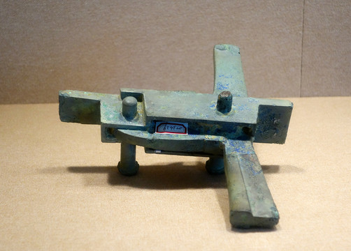 銅弩機(jī)