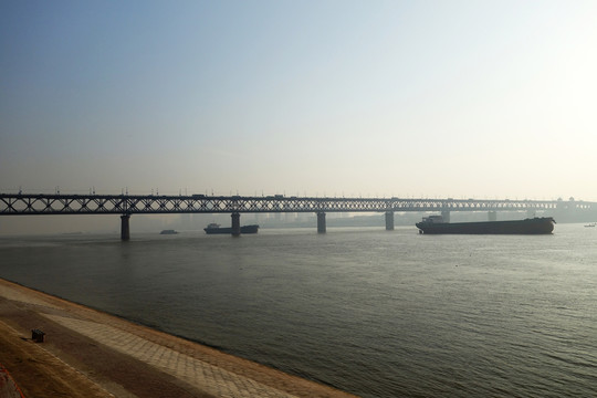 武漢長江大橋