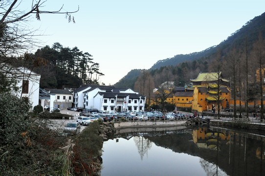 九華山風(fēng)光 九華街街景