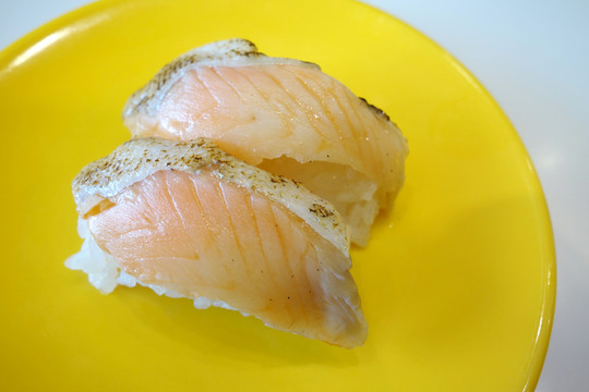 生魚片壽司