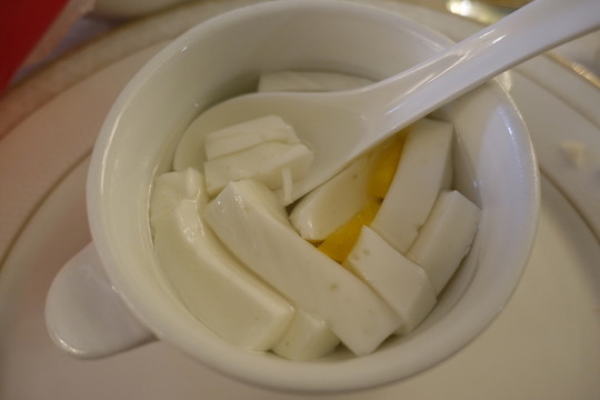 手打杏仁豆腐