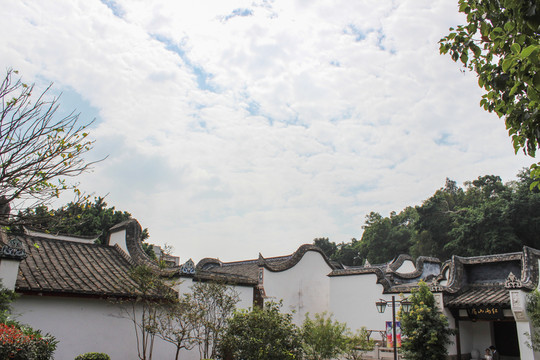 于山