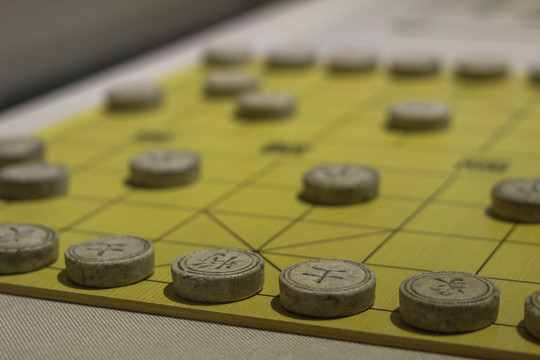 瓷象棋子