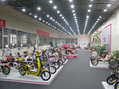 電動(dòng)車廠  電動(dòng)車展銷