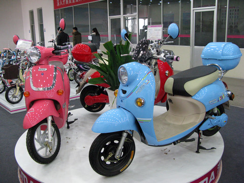 電動車