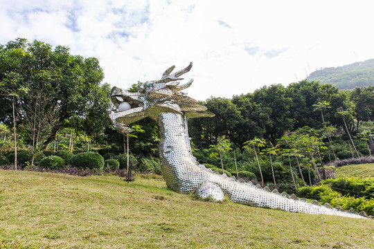 青青世界七彩龍