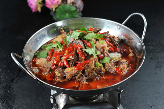 手撕狗肉