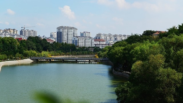 藍(lán)天碧水