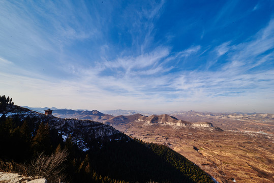 高山 山川 層疊 山峰 遠(yuǎn)山