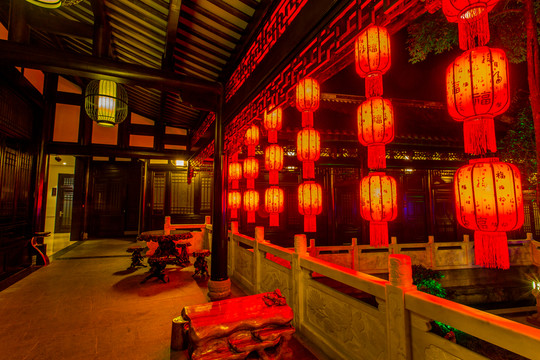 酒店