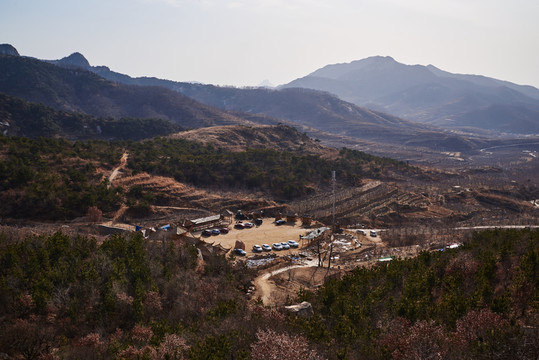 高山 山川 層疊 山峰 遠山
