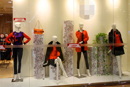 服裝賣(mài)場(chǎng) 賣(mài)場(chǎng)裝飾 新品上市