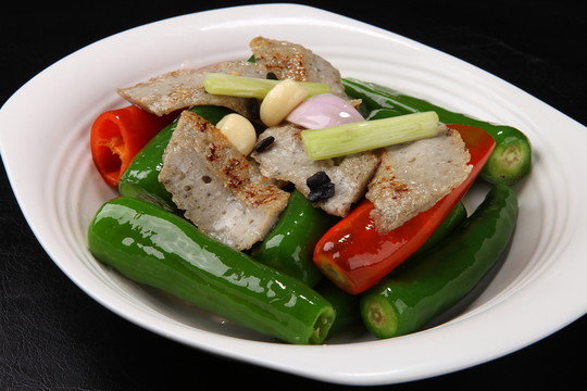 虎皮尖椒炒魚松1