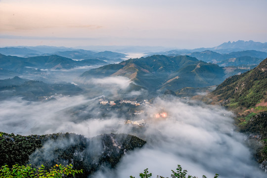貴州興義魯布革云海