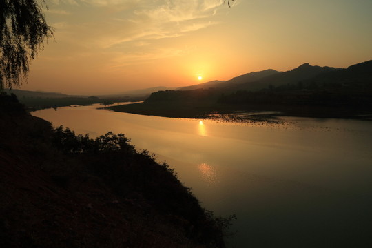 山河口夕陽(yáng)