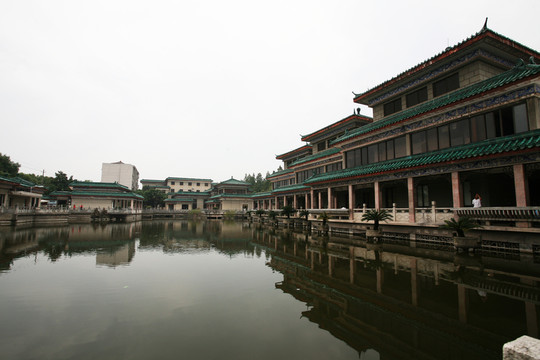 荊州博物館 水榭