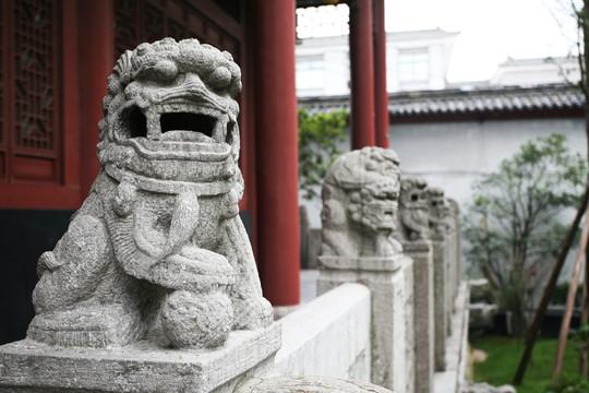 石獅子