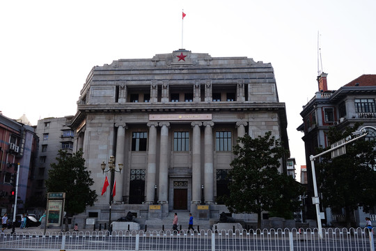 中信銀行大樓
