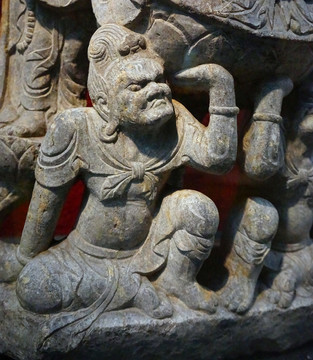 石雕力士像