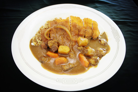 咖喱豬扒飯