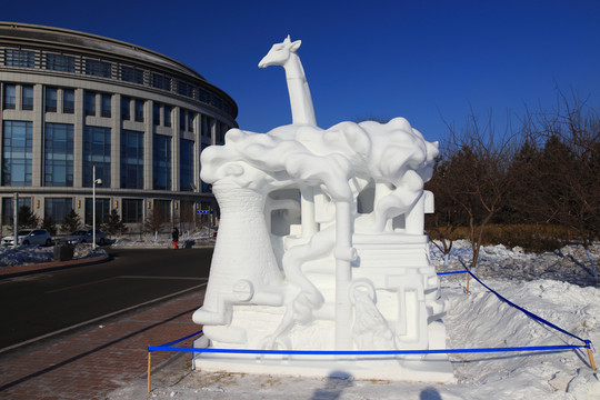 2016 國(guó)際大學(xué)生雪雕大賽
