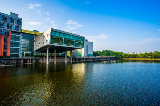 四川大學