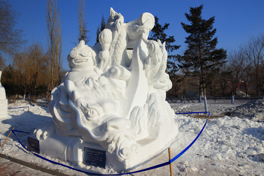2016 國(guó)際大學(xué)生雪雕大賽