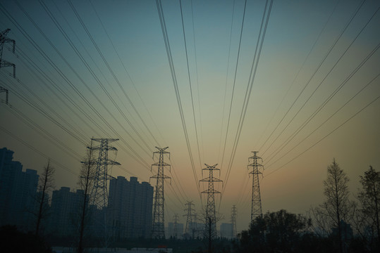 電力塔