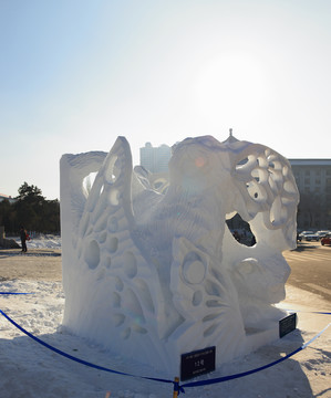 2016國際大學(xué)生雪雕大賽