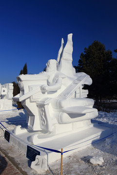 2016國(guó)際大學(xué)生雪雕大賽
