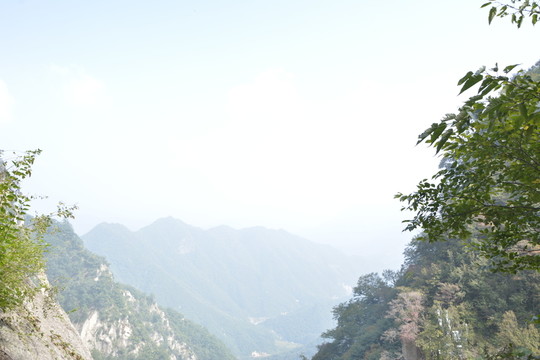 藍(lán)天白云