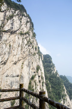 藍(lán)天白云