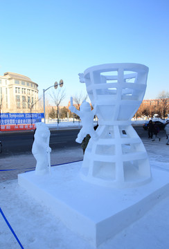 2016國(guó)際大學(xué)生雪雕大賽
