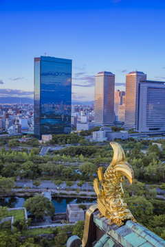 繁華的園林都市建筑