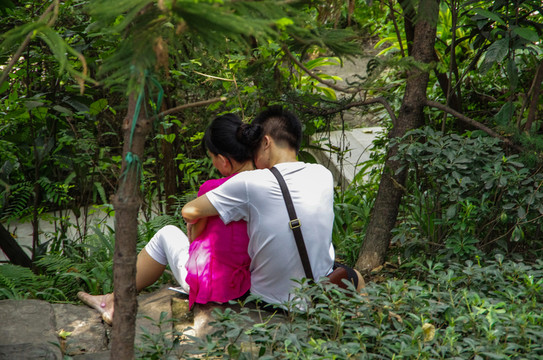 談戀愛(ài)