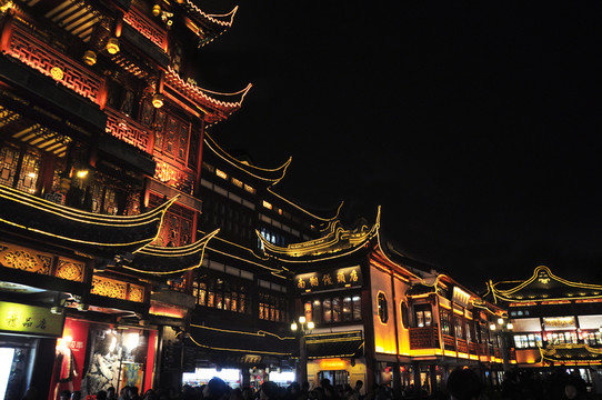 上海豫園古建筑夜景
