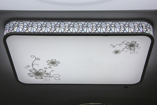 吊燈