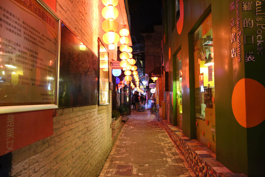 合肥中隱于市街區(qū)夜色