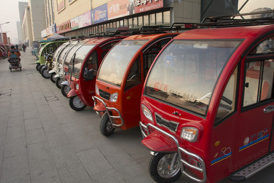 三輪車